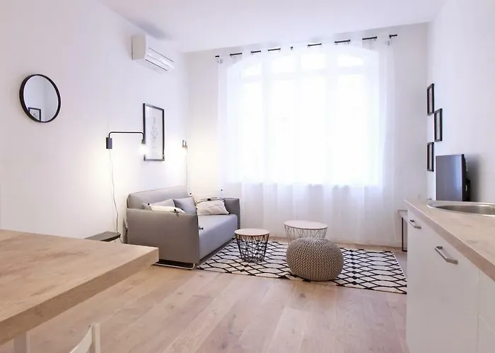 Dom Vaissette Apartment