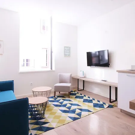 Dom Vaissette Apartment